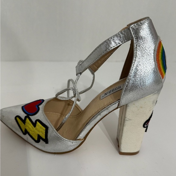 Cape Robbin Metallic Silver Block Heel Patches Flamingo Rainbow Sandals Size 8 - Picture 10 of 13